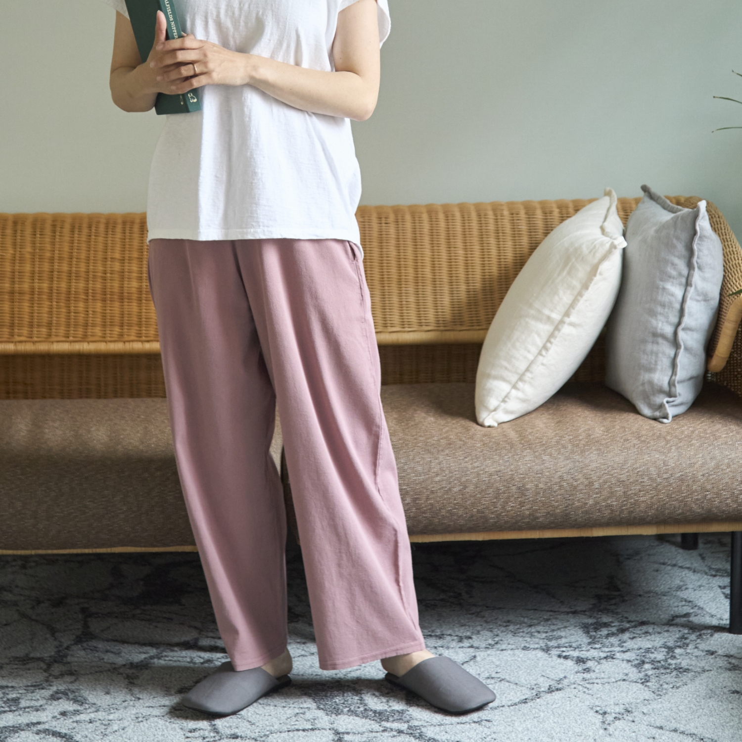 BIWACOTTON/タック入りワイドテーパードパンツ -滋賀の伝統技術